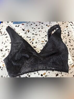 Black Lace Wireless Bralette - Women Intimates